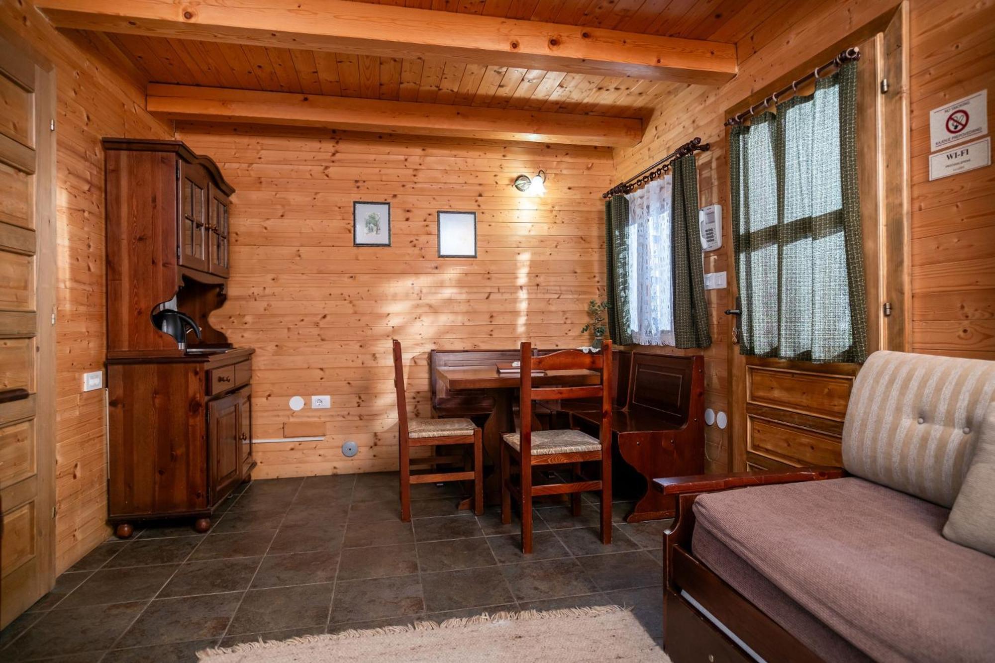 Pristava Lepena Village מראה חיצוני תמונה